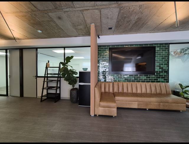 219M² OFFICE TO LET IN HYDE PARK